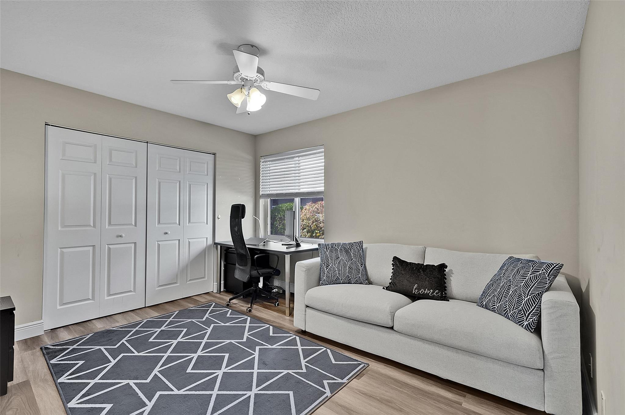 KENSINGTON GARDENS - Residential