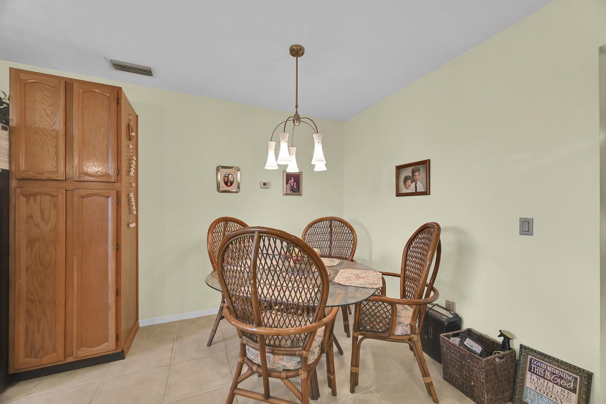 TIMBERLAKE ESTATES - Residential