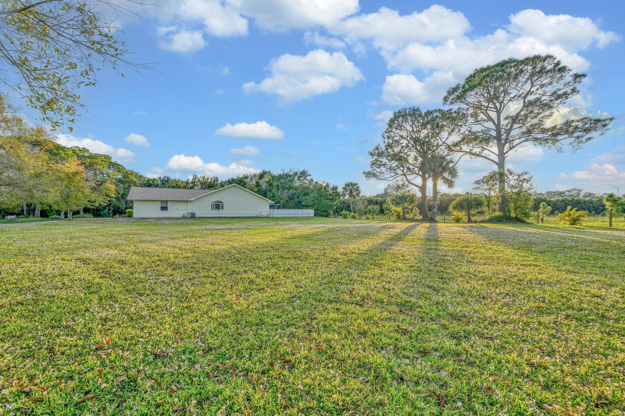 TIMBERLAKE ESTATES - Residential