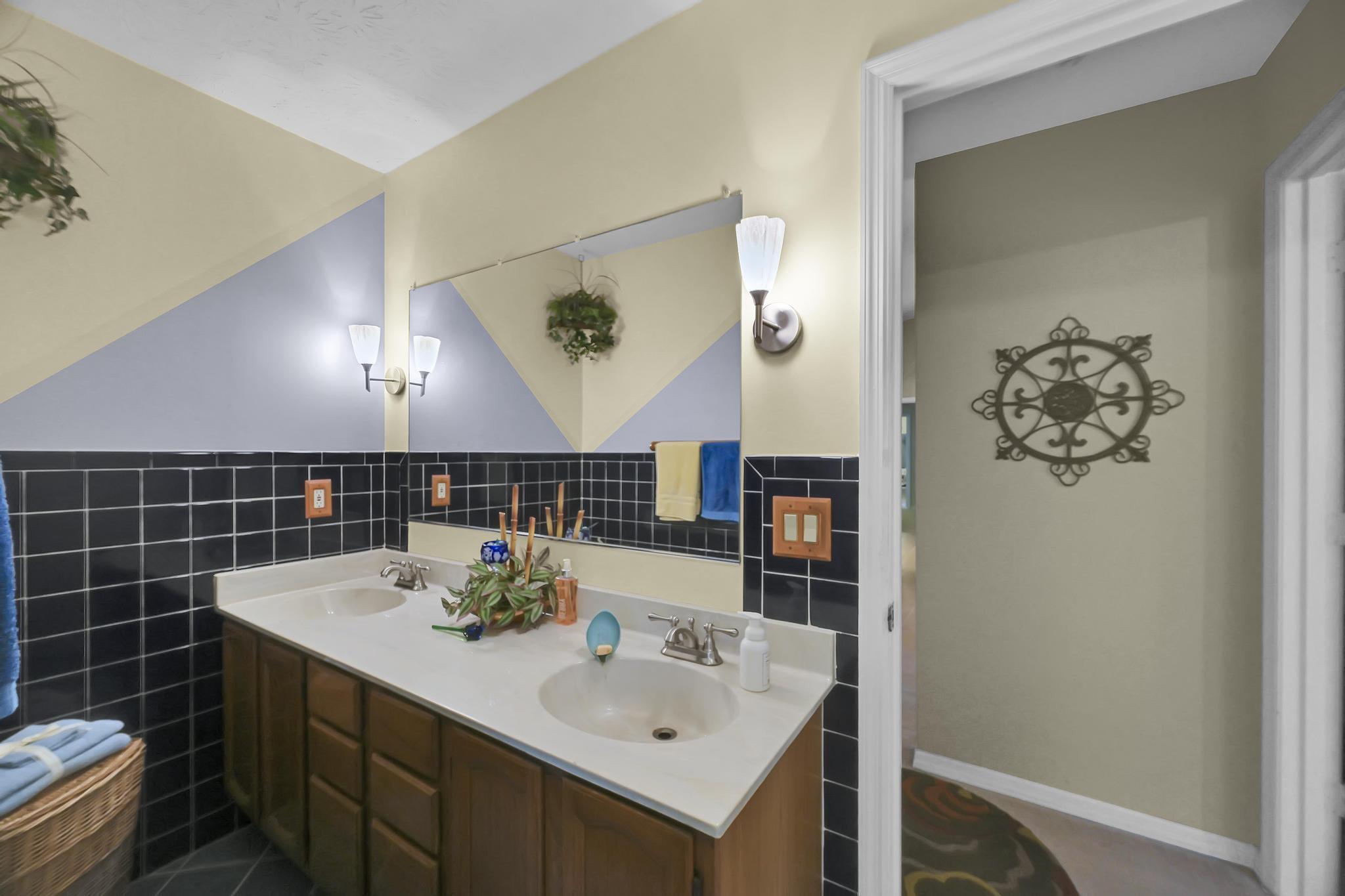 TIMBERLAKE ESTATES - Residential