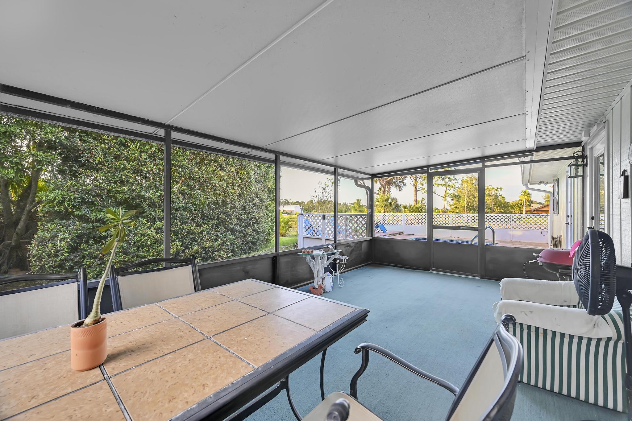 TIMBERLAKE ESTATES - Residential