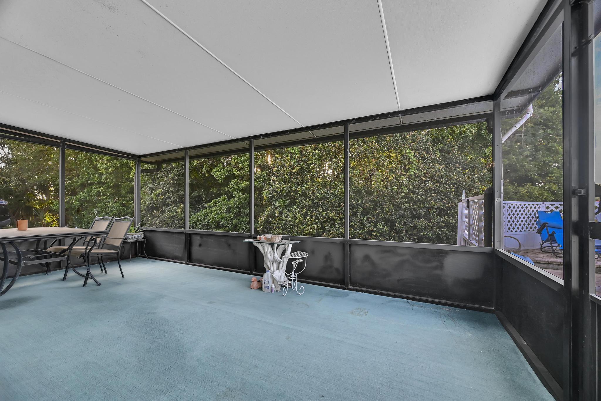 TIMBERLAKE ESTATES - Residential