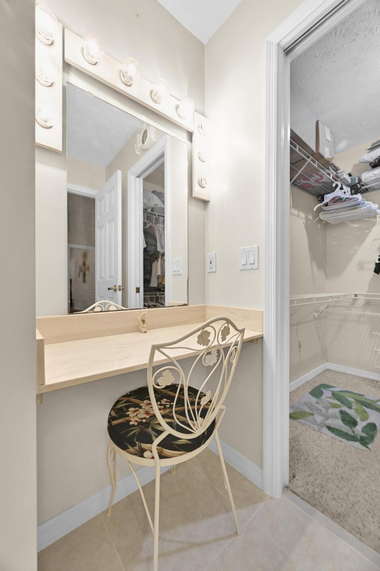 TIMBERLAKE ESTATES - Residential