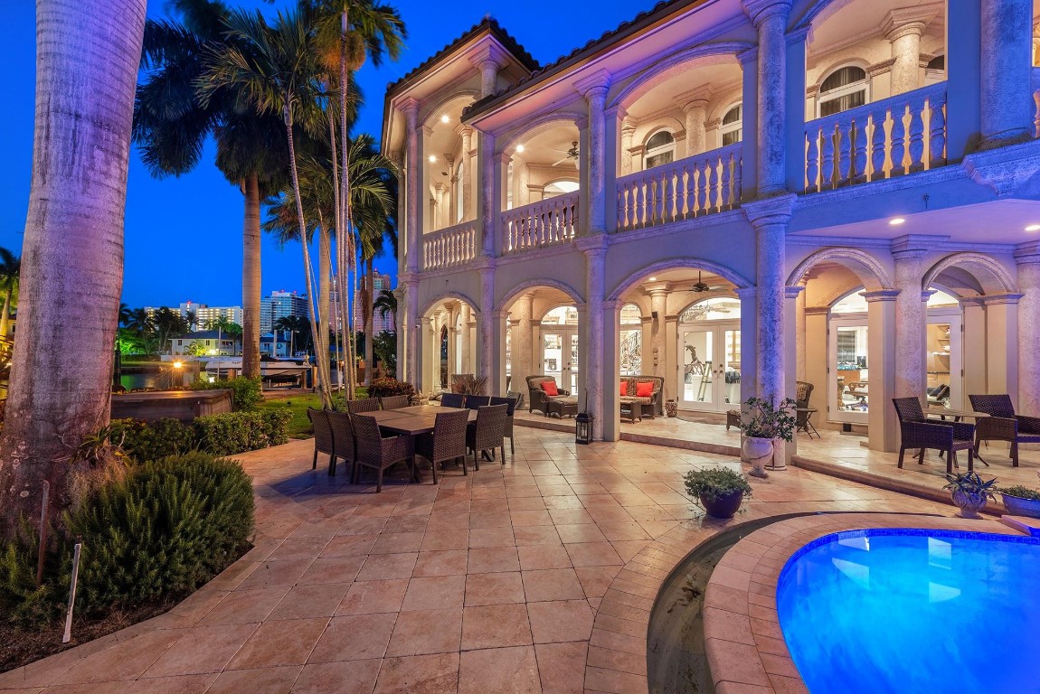 DOLPHIN ISLES - Residential