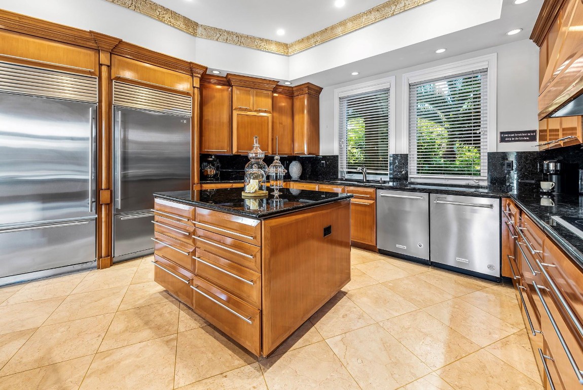 DOLPHIN ISLES - Residential