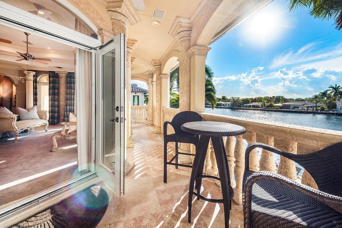 DOLPHIN ISLES - Residential