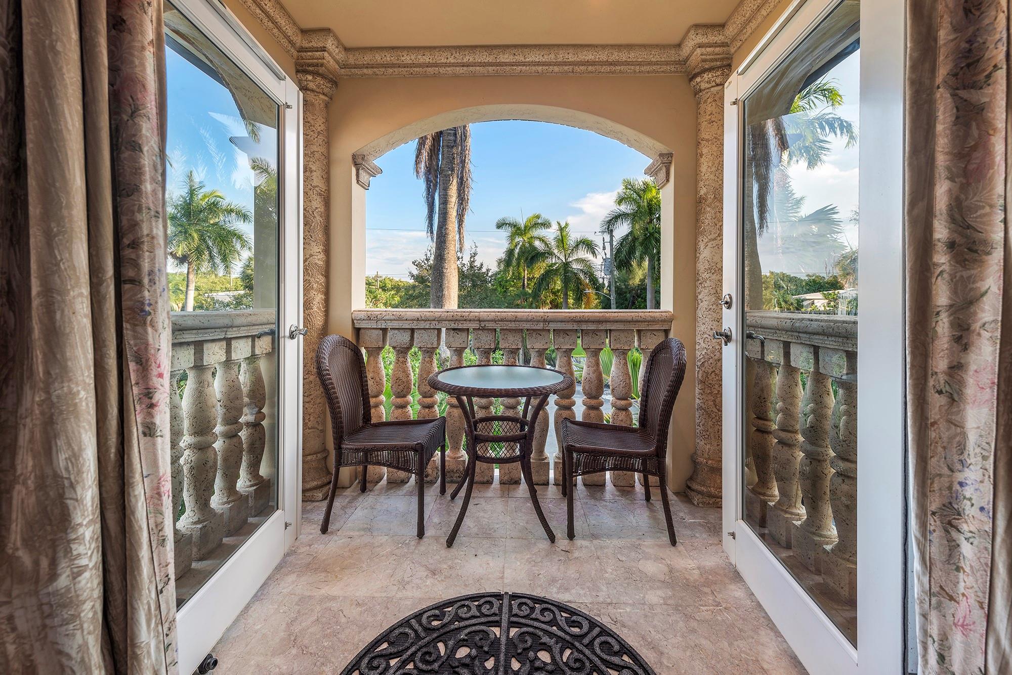 DOLPHIN ISLES - Residential