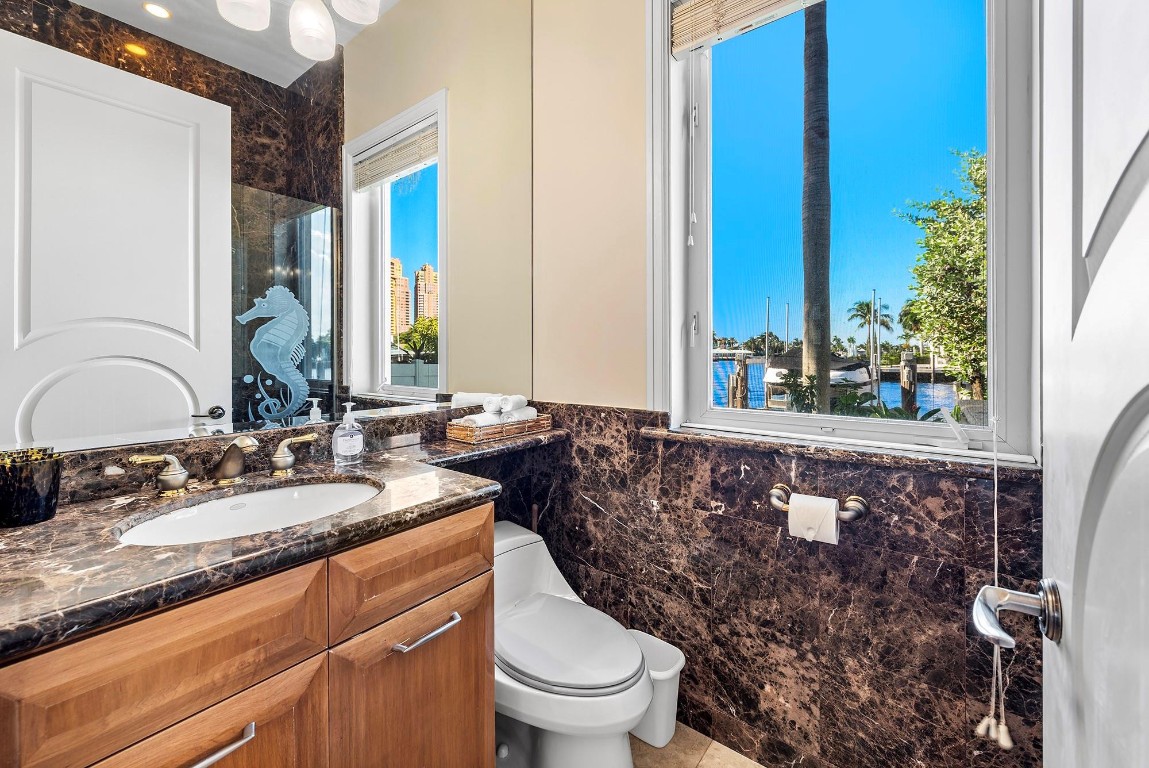 DOLPHIN ISLES - Residential