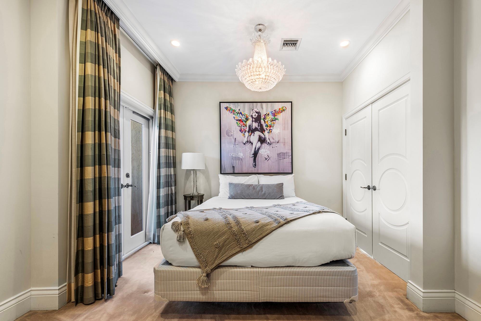 DOLPHIN ISLES - Residential