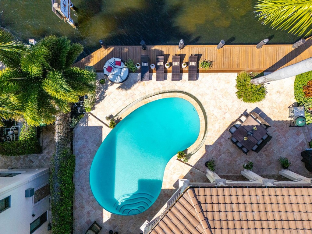 DOLPHIN ISLES - Residential