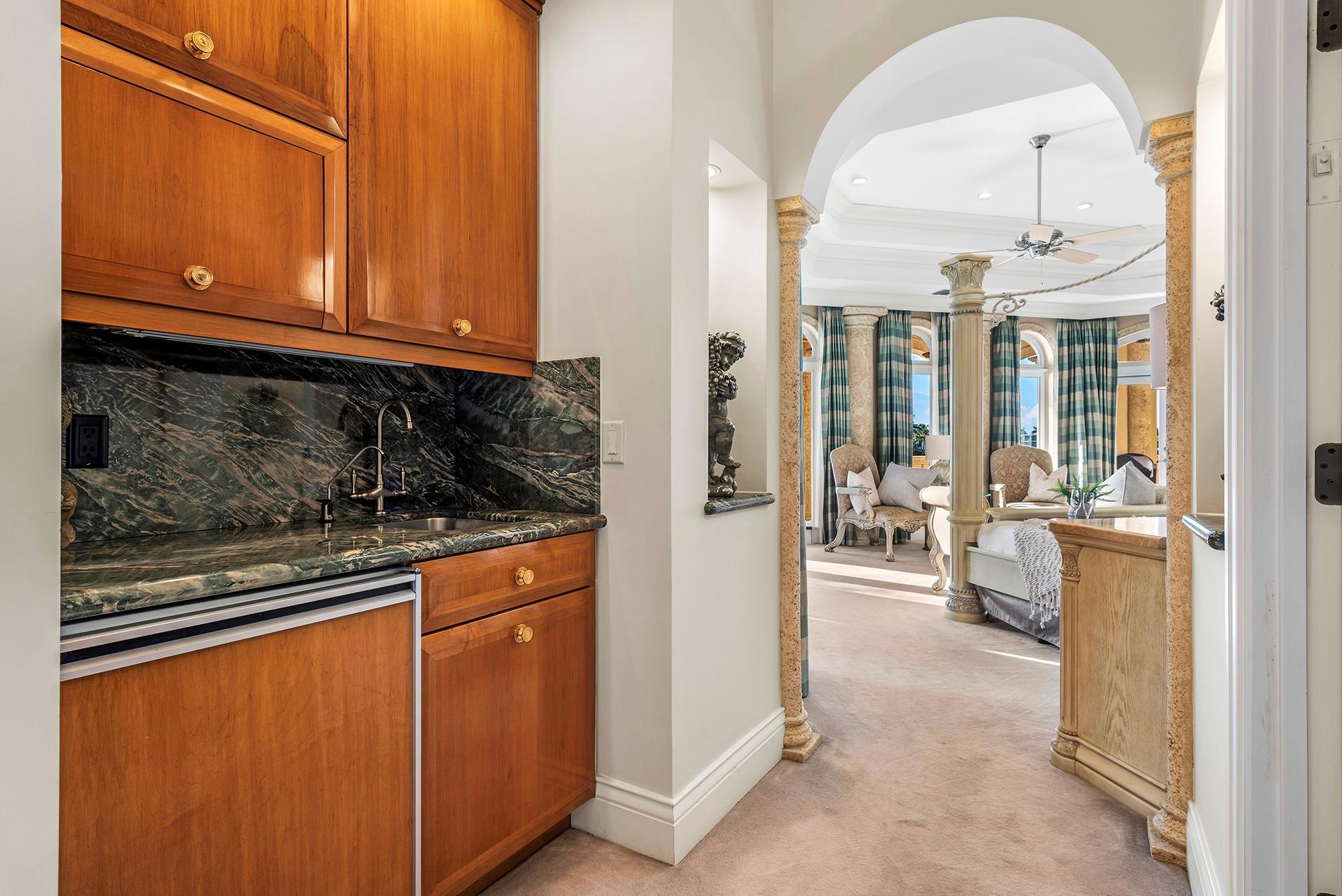 DOLPHIN ISLES - Residential