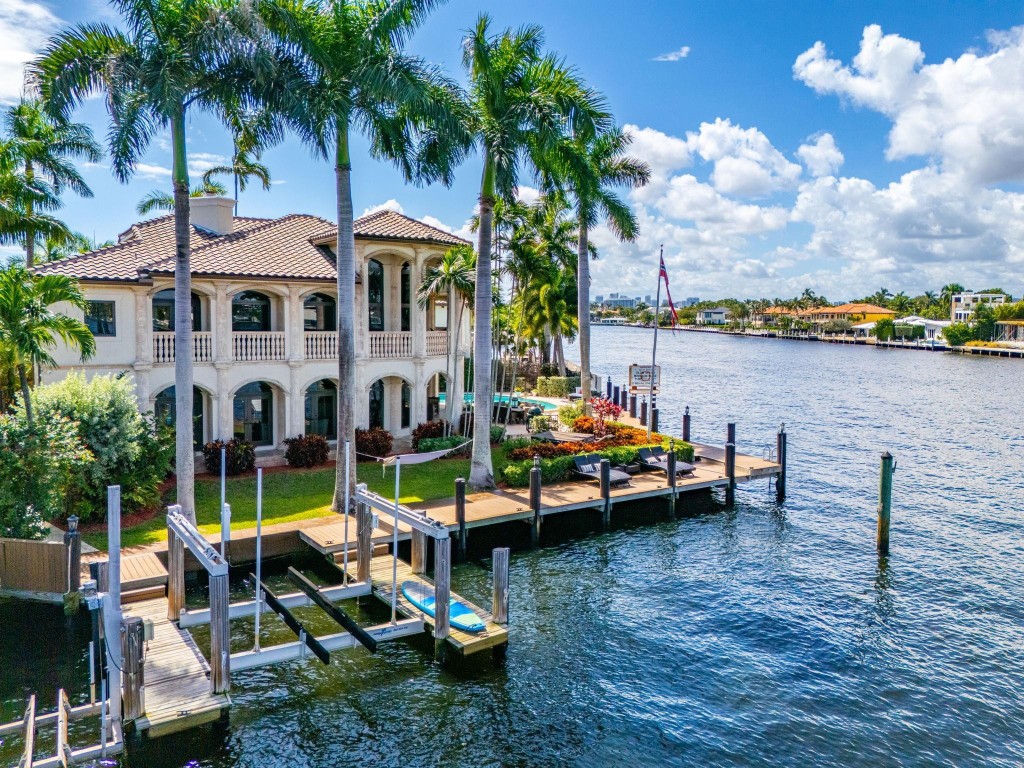 DOLPHIN ISLES - Residential