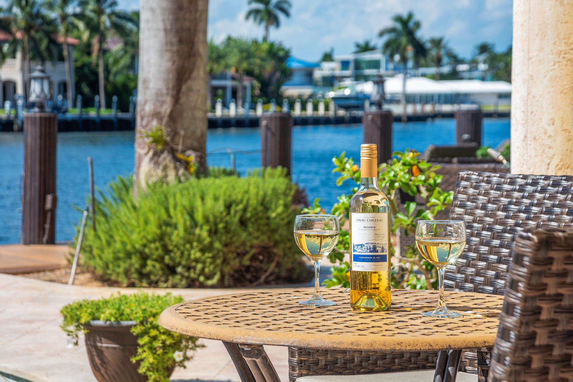 DOLPHIN ISLES - Residential