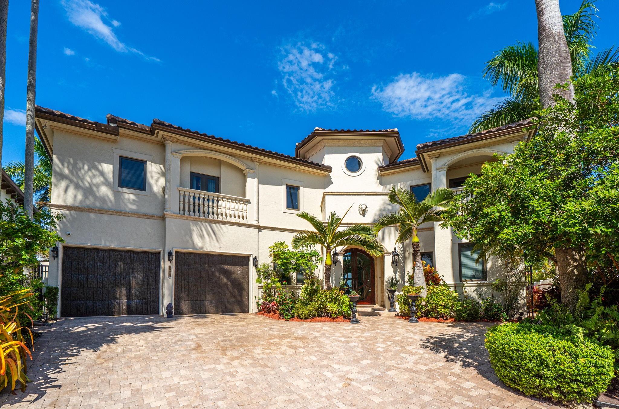 DOLPHIN ISLES - Residential