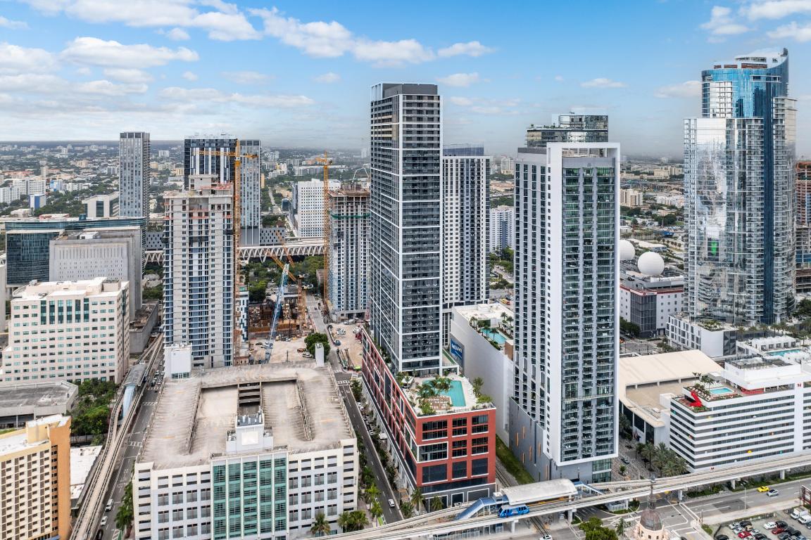 601 NE 1st Avenue 2906