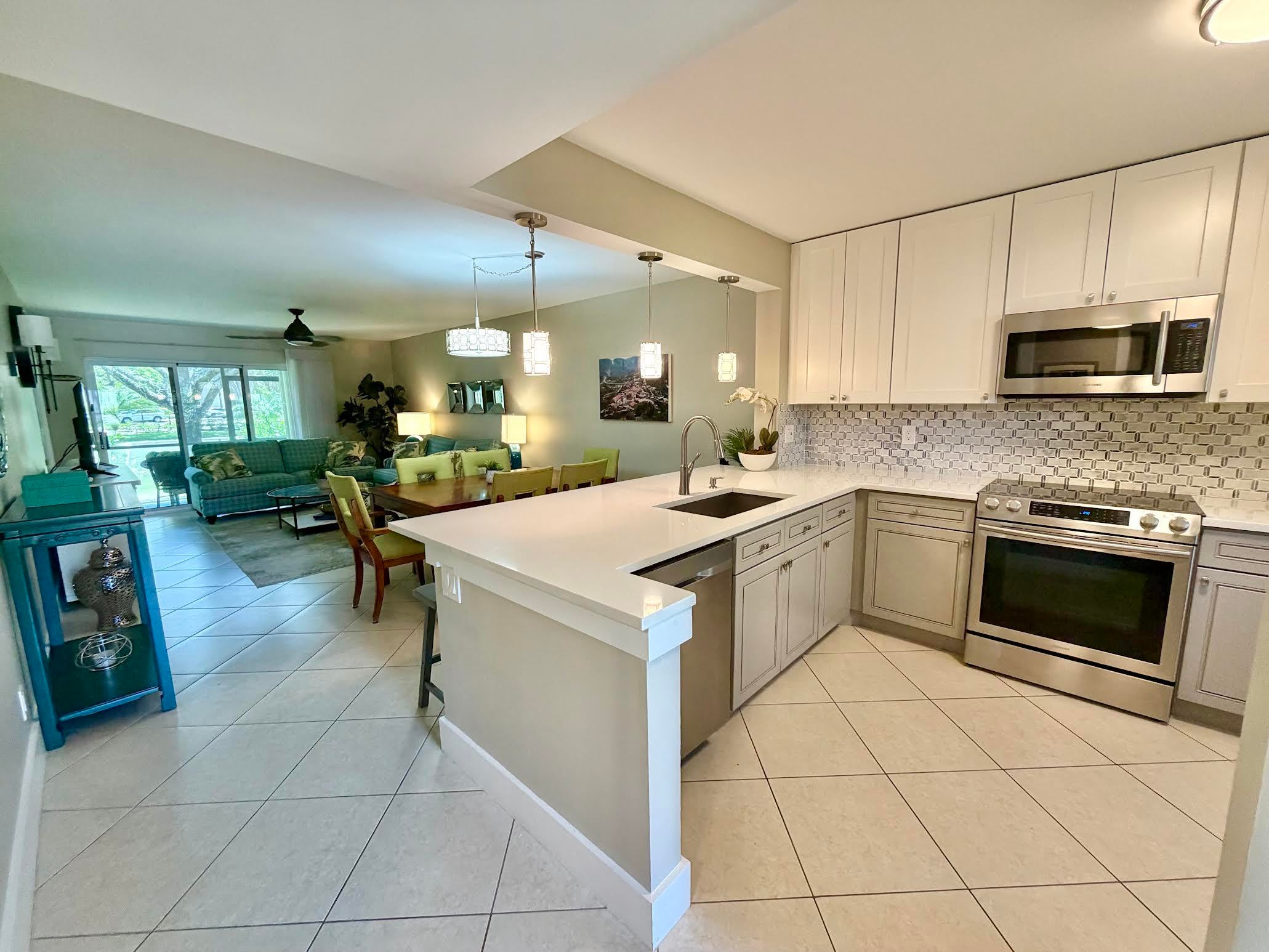 22148 Palms Way 101, Boca Raton FL 33433