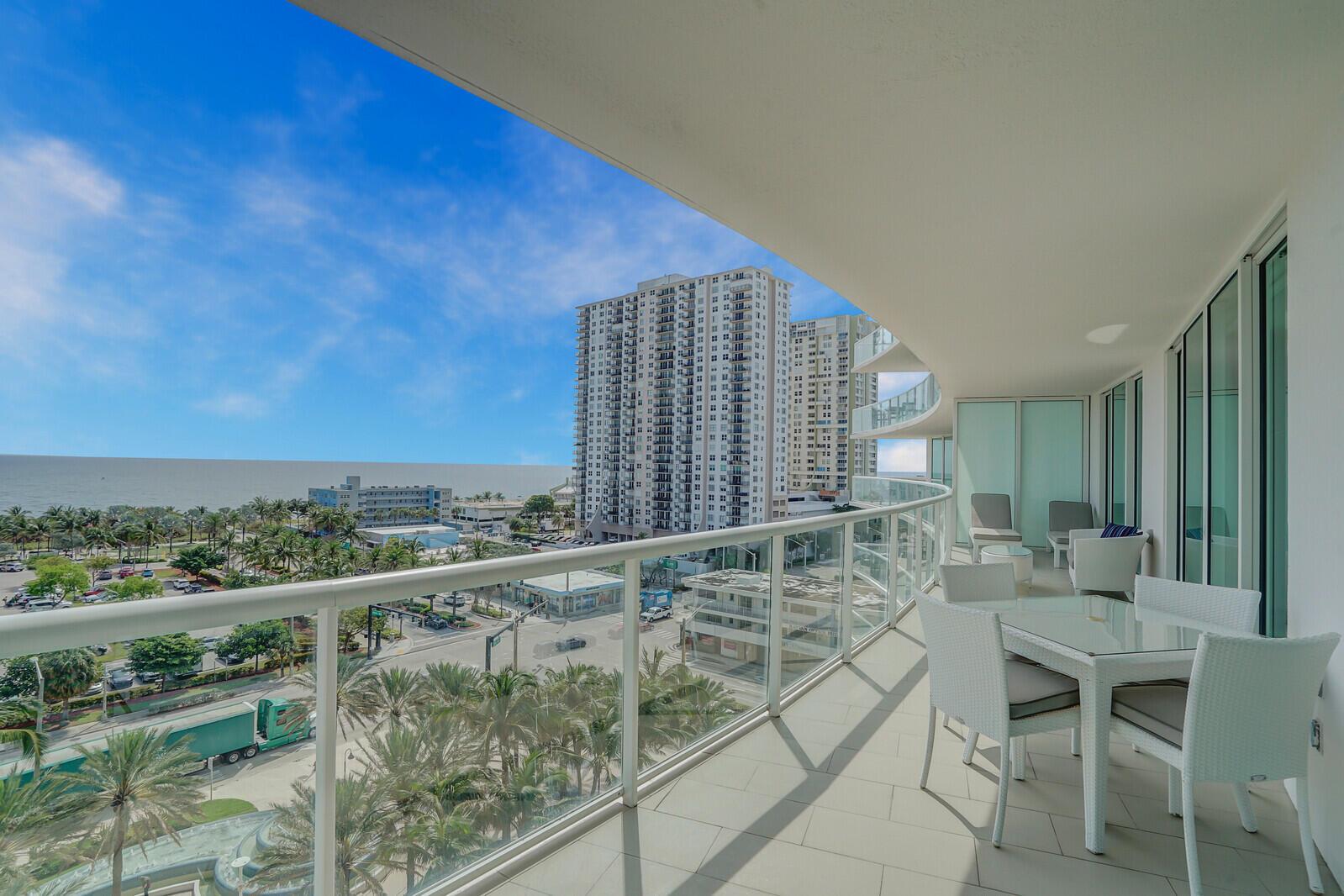 PLAZA AT OCEANSIDE (THE) - Residential
