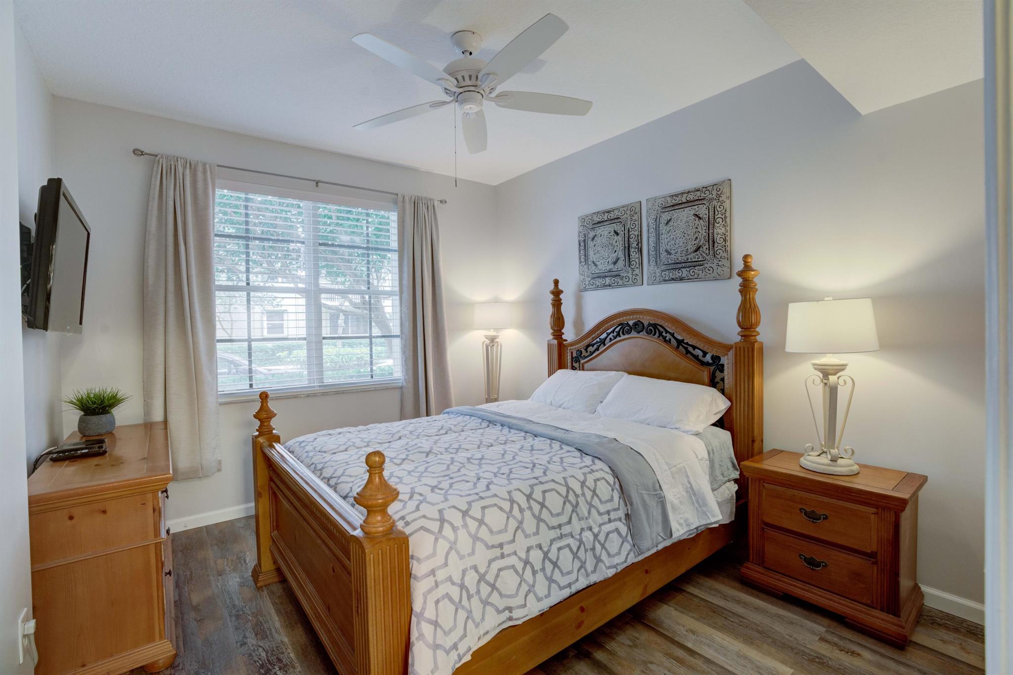 VILLAGE AT ABACOA CONDO - Residential Lease