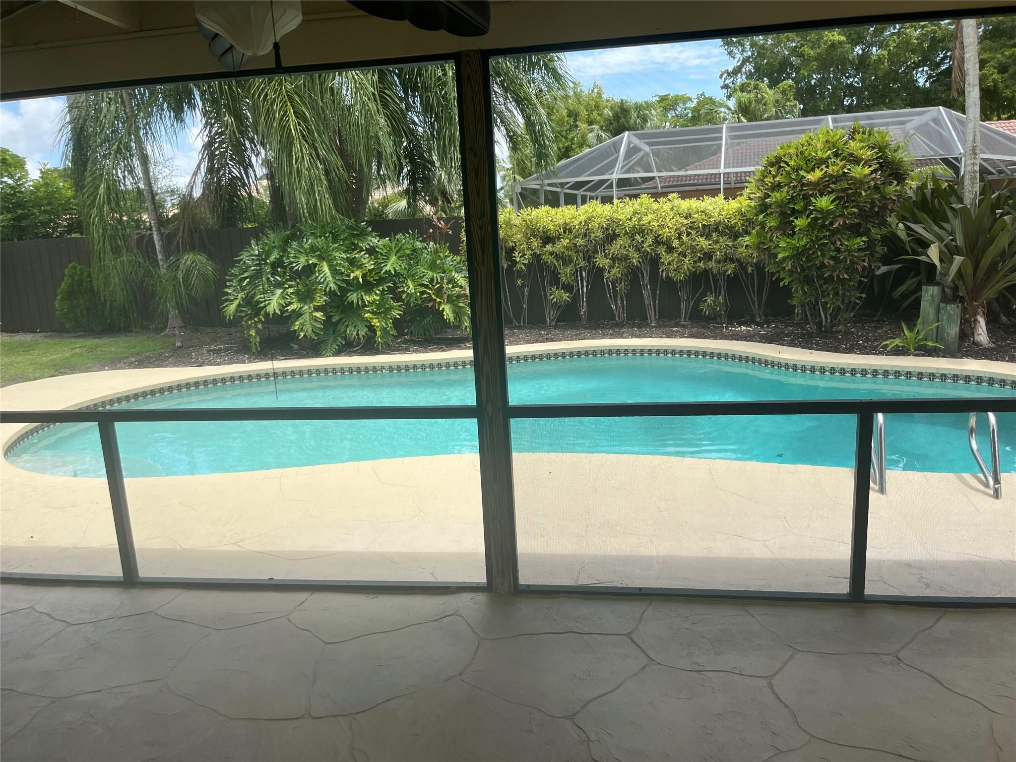 10734 NW 17th Manor