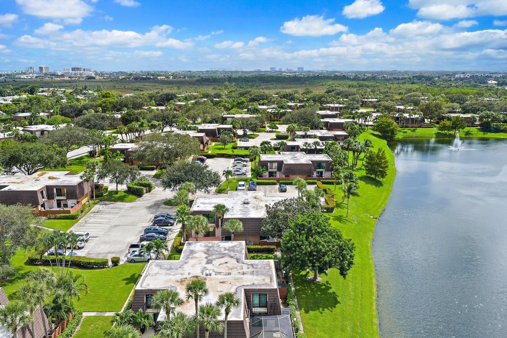 Photo of 1514 15th Court, Jupiter, FL 33477 (MLS # R11127436)