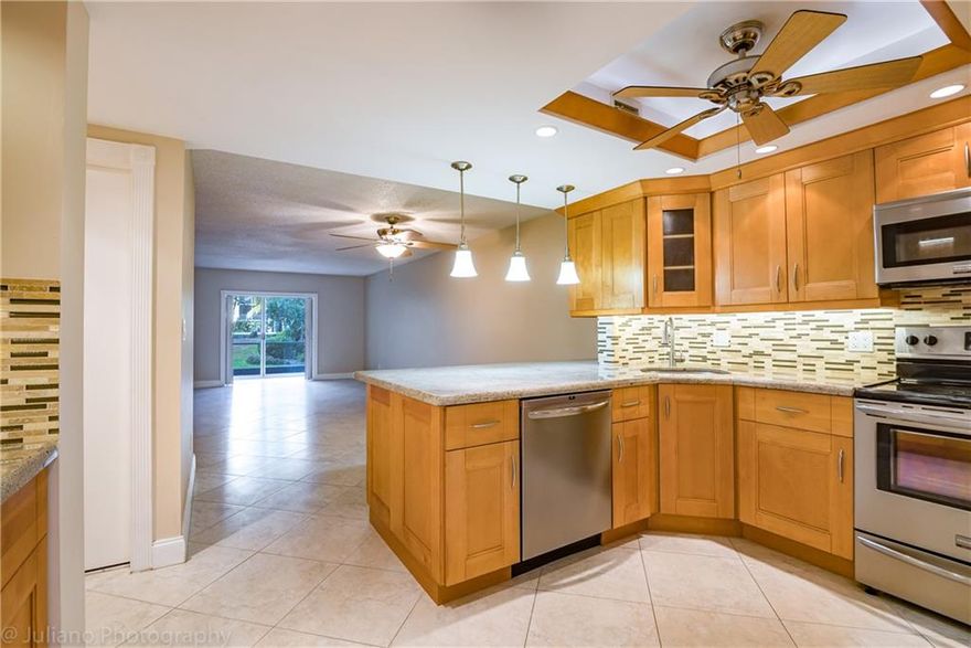 GROUND FLOOR 2 BEDROOM 2 BATH CONDO, BEAUTIFUL KITCHEN, PARK RIGHT IN FRONT OF YOU UNIT. THIS COMMUNITY IS IN THE HEART OF EVERYTHING, SHOPPING, DINNING, BEACH AND FISHING. YOU CAN WALK TO THE BEACH, PLAY GOLF AT THE NEAR BY CHAMPINSHIP GOLF COURSE, PLAY PICKLE BALL, JOG, RIDE YOUR BIKE OR GO TO THE AQUATIC CENTER. THE BEACH HAS UNDERGONE A MULTI MILLION DOLLAR RENOVATION WITH GREAT RESTAURANTS, NIGHT LIFE, FAMILY FRIENDLY, AND A BEAUTIFUL NEW FISHING PIER. THE COMMUNITY HAS A HEATED POOL A CLUB HOUSE WITH TONS OF THINGS TO DO. YOU CAN BE AS ACTIVE AS YOU LIKE. RESORT STYLE LIVING FOR A FRACTION OF THE COST. OH BY THE WAY THIS PROPERTY HAS A 39 SLIP YACHT CLUB WITH SLIP WHEN AVAILABLE, ENJOY THE OCEAN IN LESS THAN 30 MINUTES WITH NO FIXED BRIDGES. BEST KEPT SECRET IN POMPANO, 55 OLDER