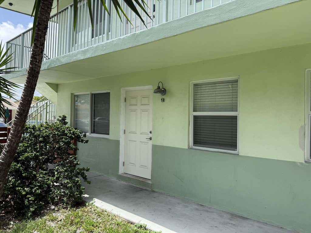 Photo of 1118 N H Street #14, Lake Worth Beach, FL 33460 (MLS # B26063856)
