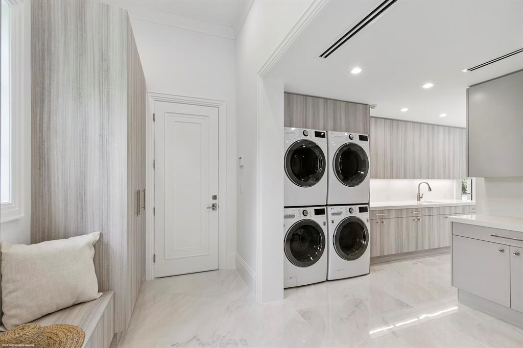 OLD PALM - Residential