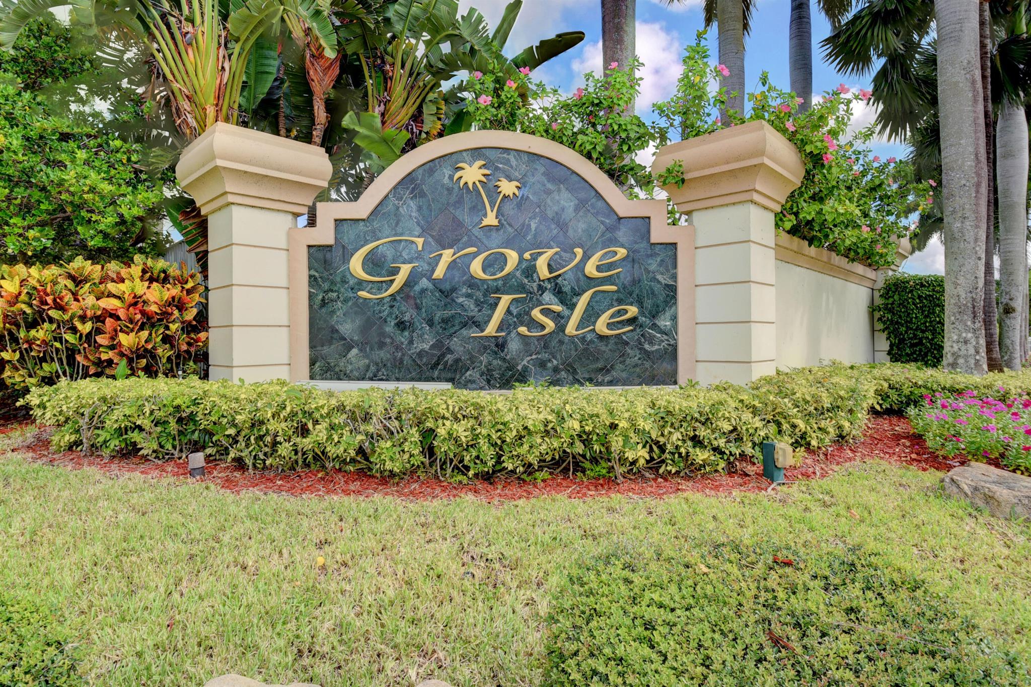 GROVE ISLE - Residential