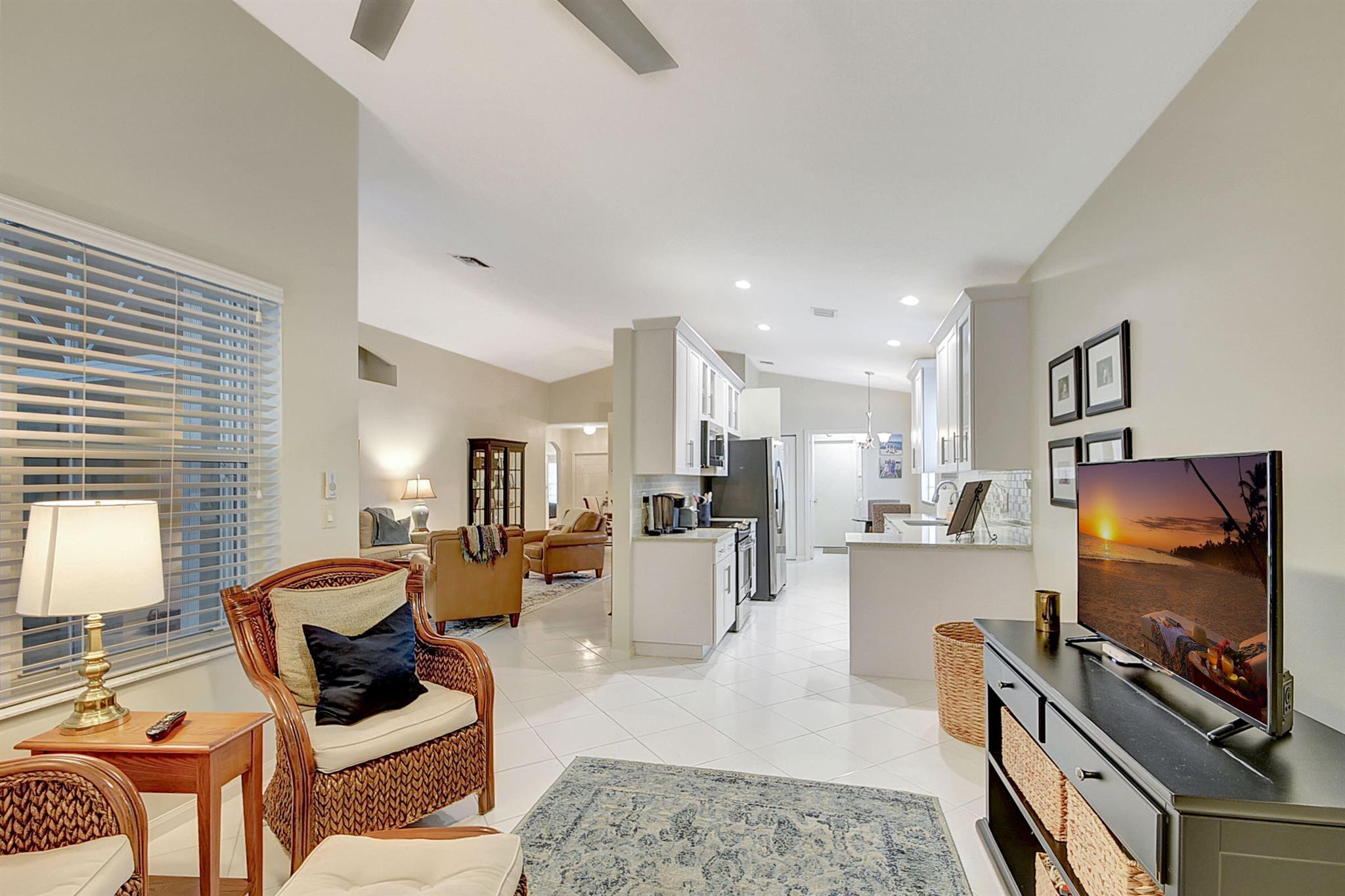 GROVE ISLE - Residential