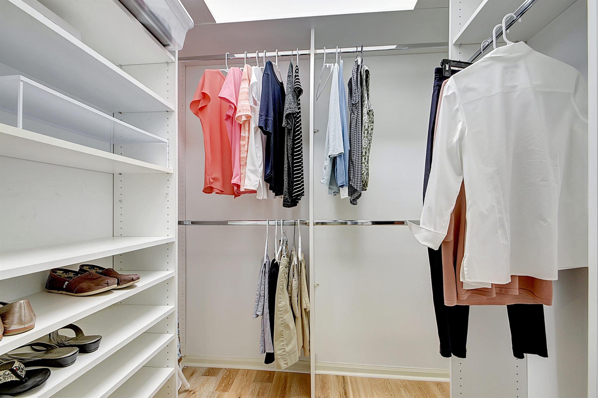 GROVE ISLE - Residential