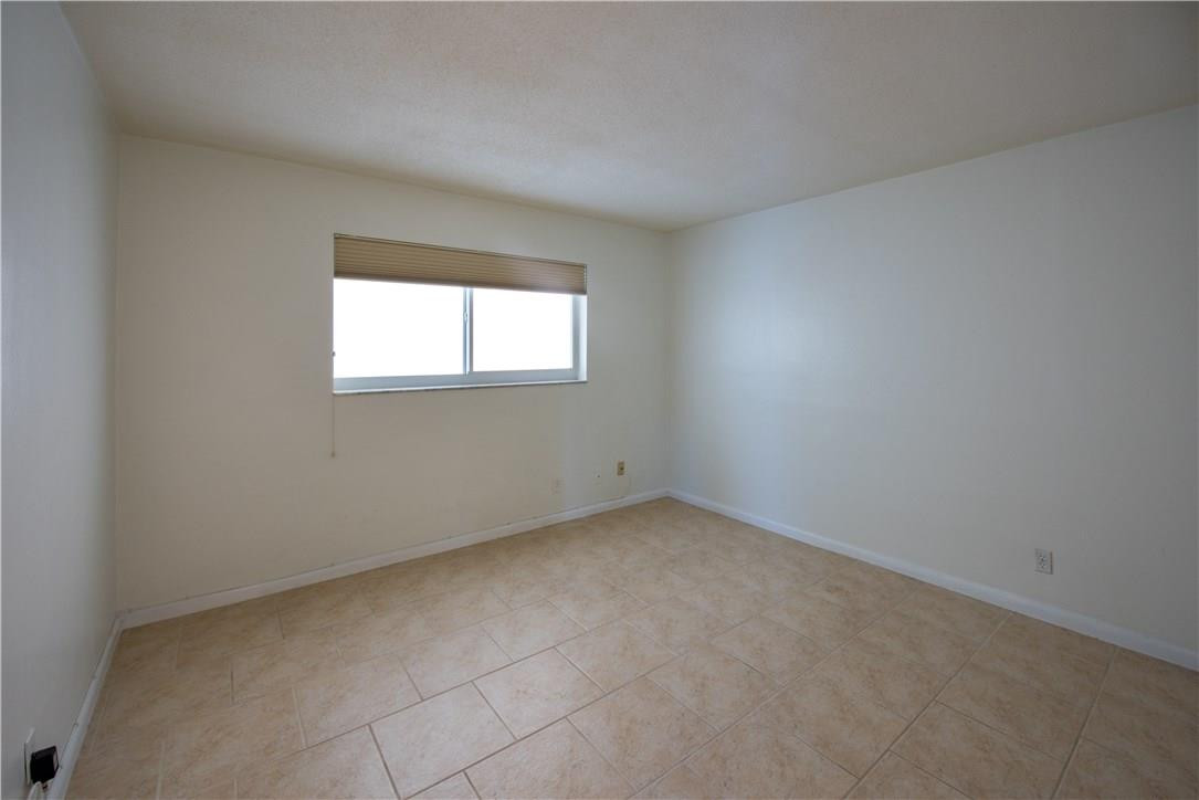 MANOR CLUB CONDO - Residential Lease