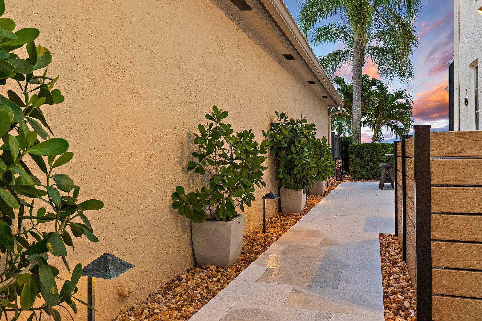 PGA RESORT COMMUNITY OF A - Residential