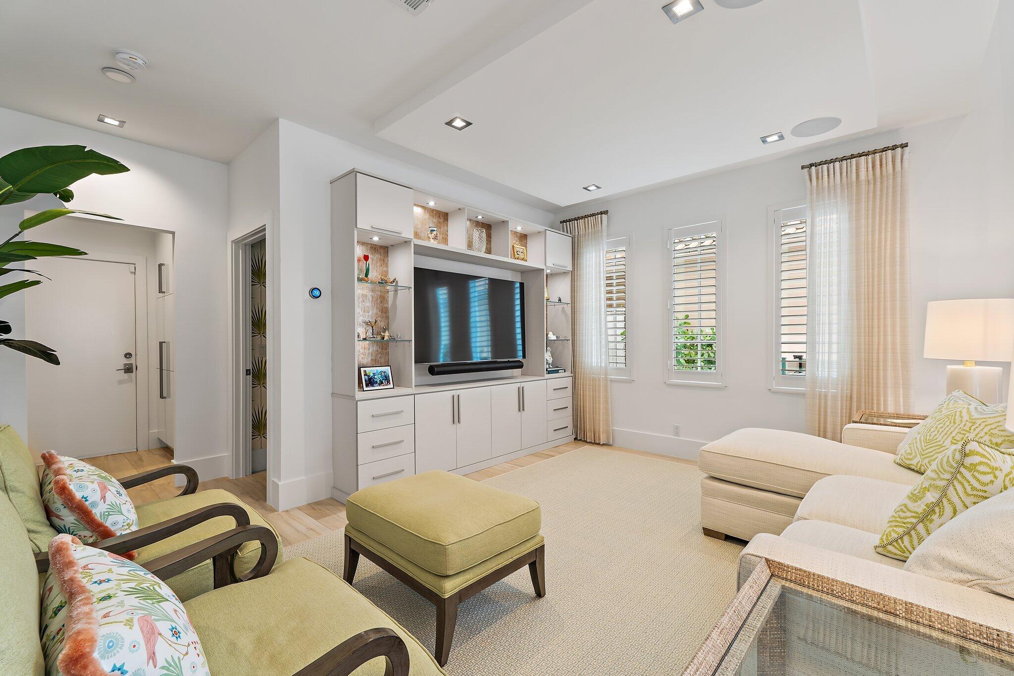 PGA RESORT COMMUNITY OF A - Residential