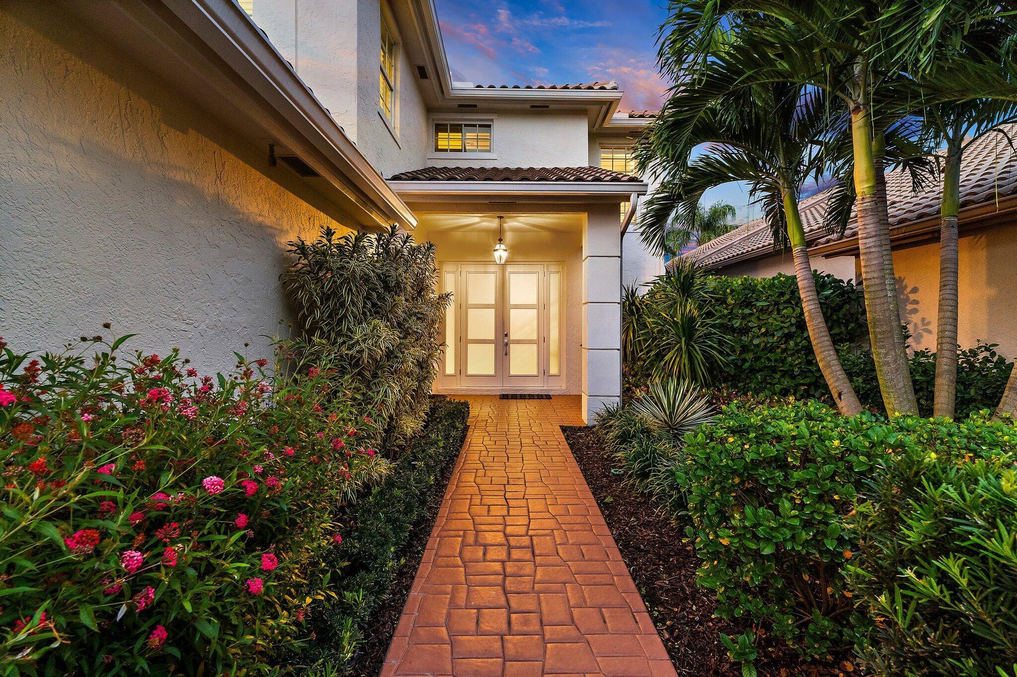 View photos, virtual tours, details... 918 Augusta Pointe Drive