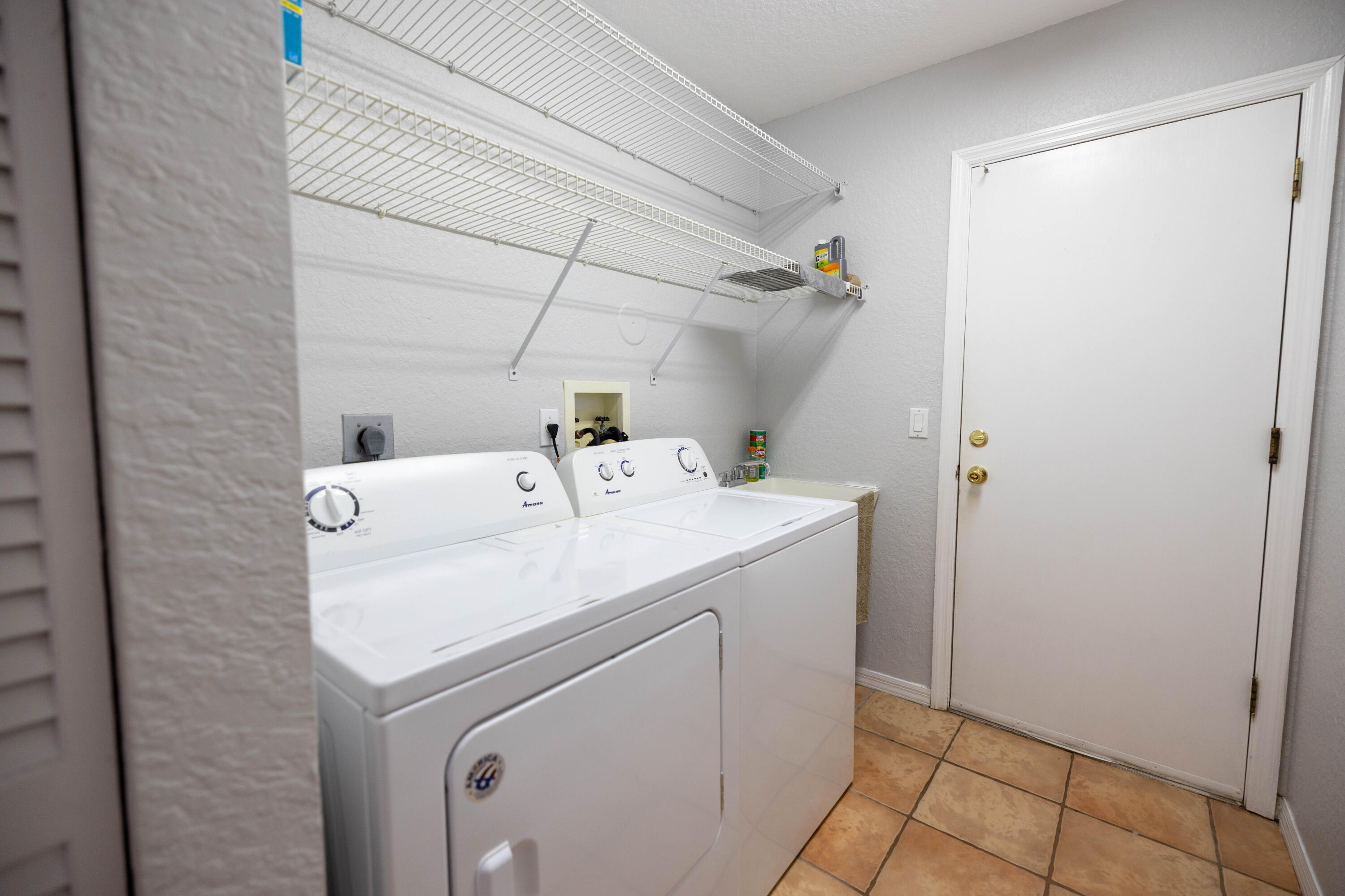 GREENVIEW SHORES 1 OF WELLINGTON - Residential Lease