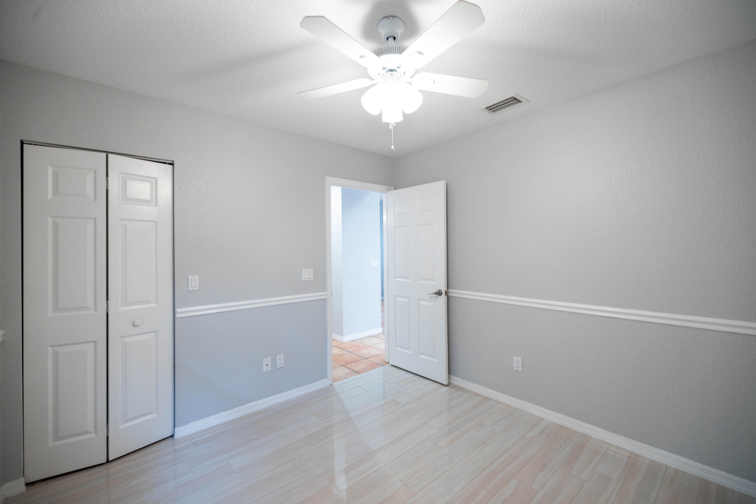 GREENVIEW SHORES 1 OF WELLINGTON - Residential Lease