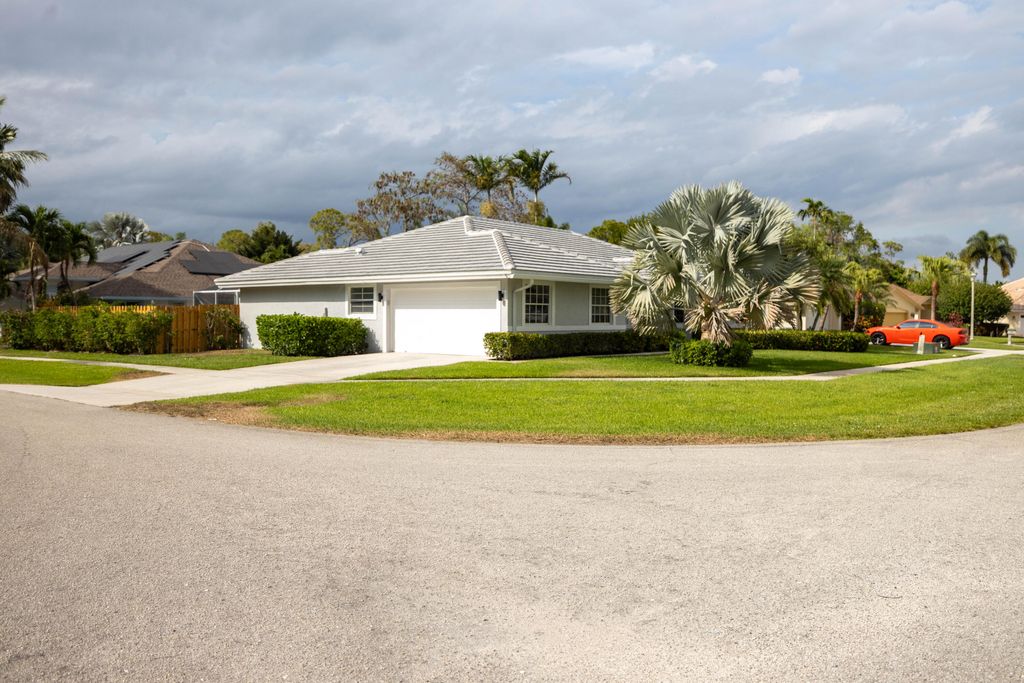 Photo of 13590 Callington Drive, Wellington, FL 33414 (MLS # B26003485)