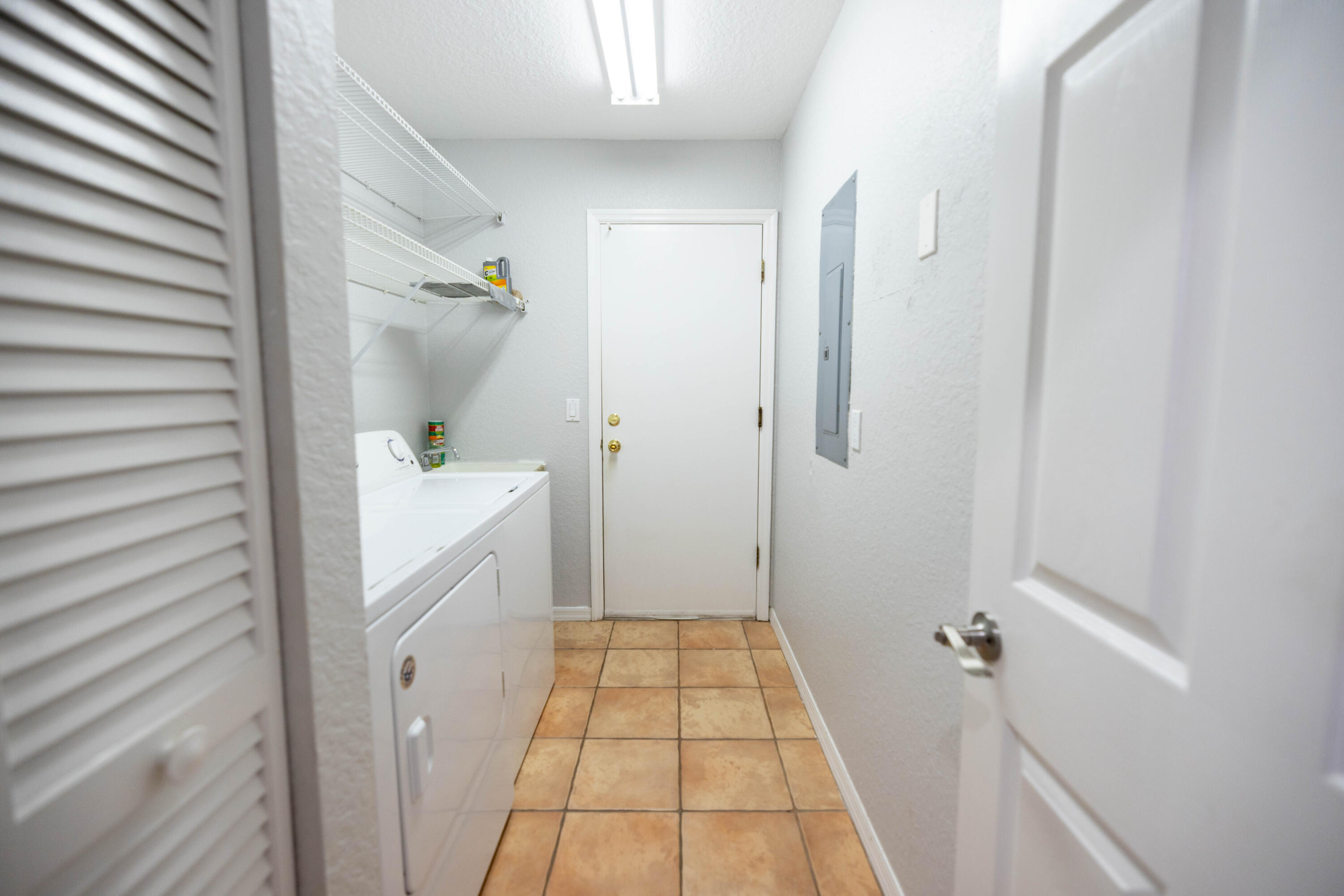 GREENVIEW SHORES 1 OF WELLINGTON - Residential Lease