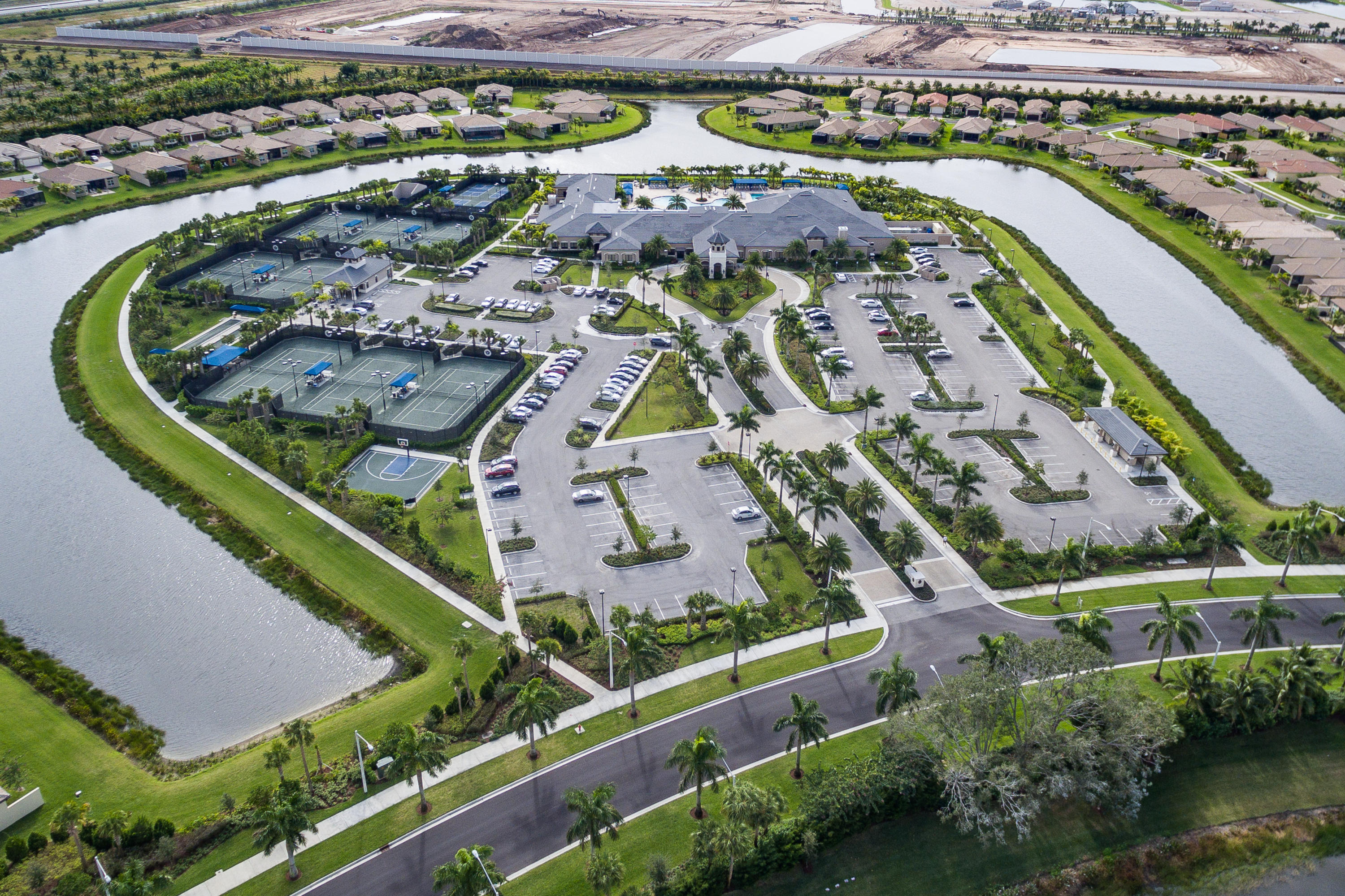 Valencia Cove - Residential