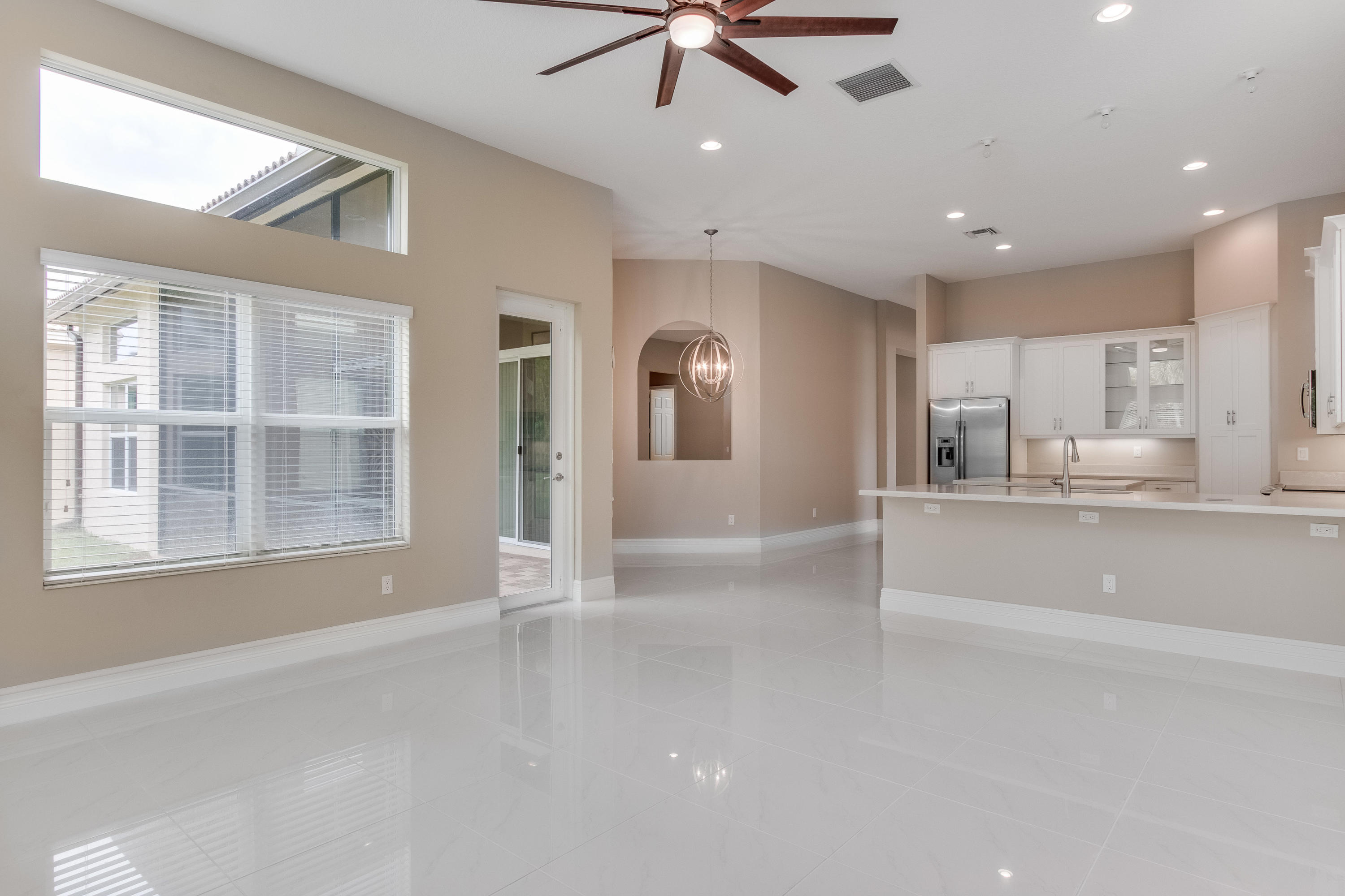 Valencia Cove - Residential