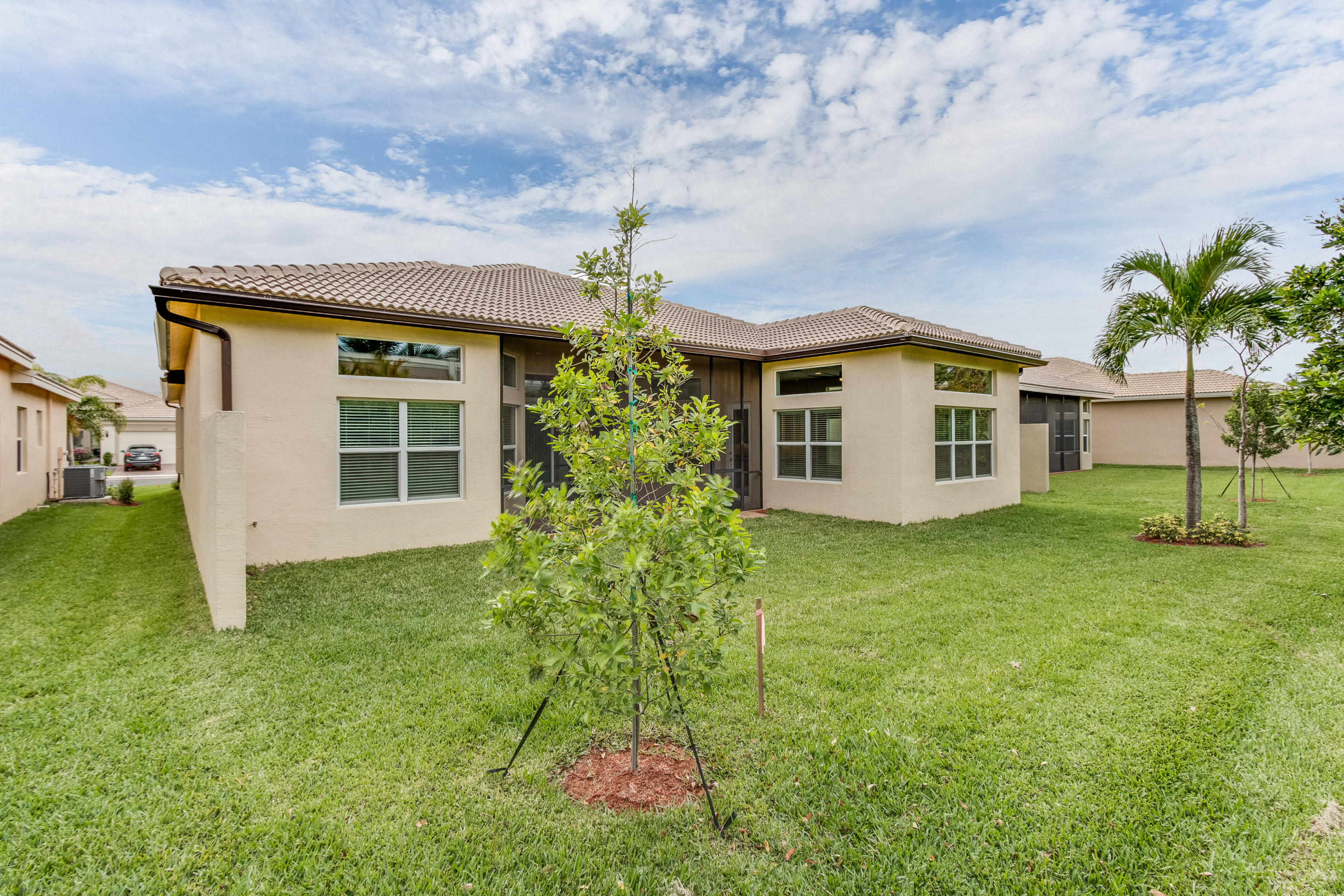 Valencia Cove - Residential