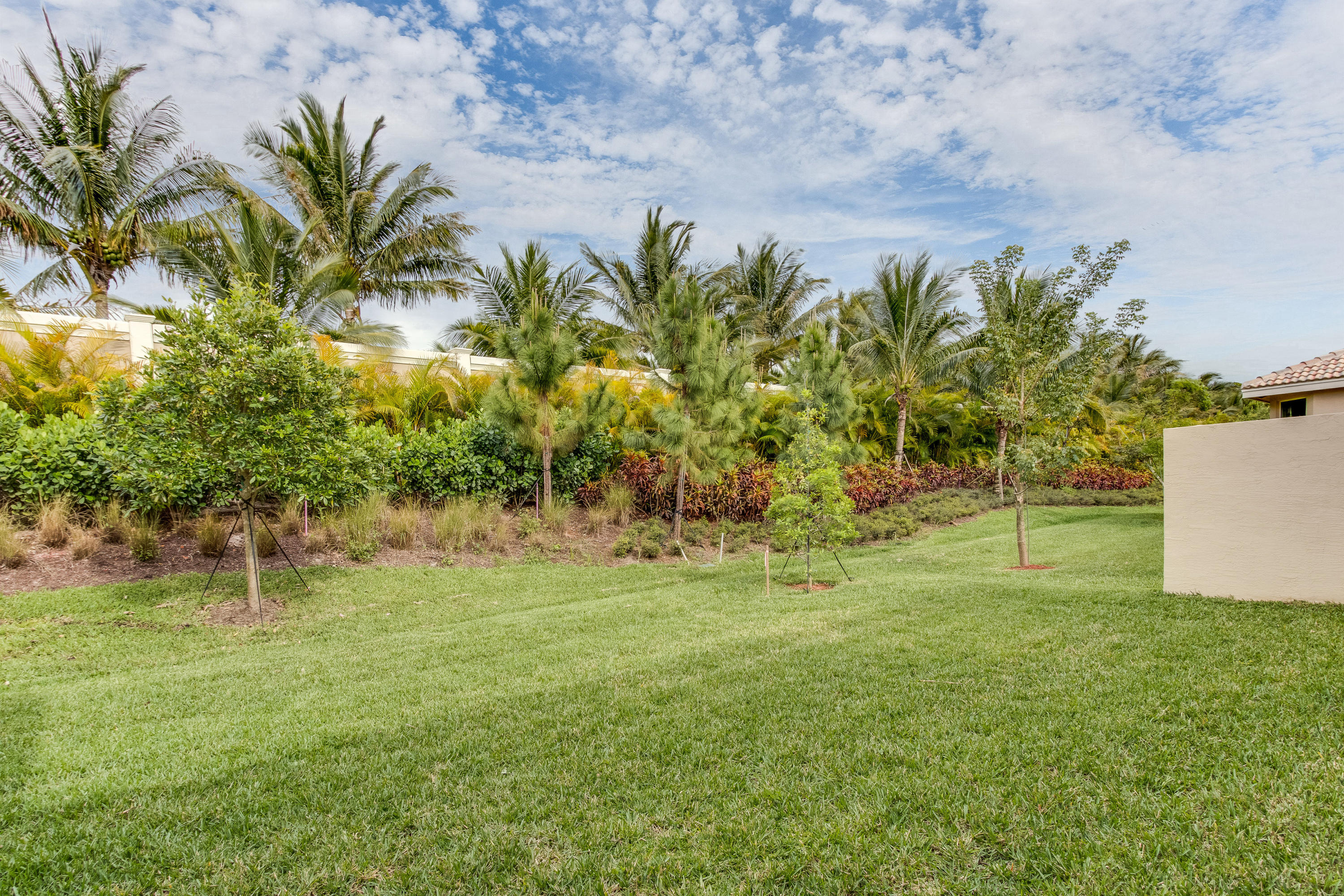 Valencia Cove - Residential