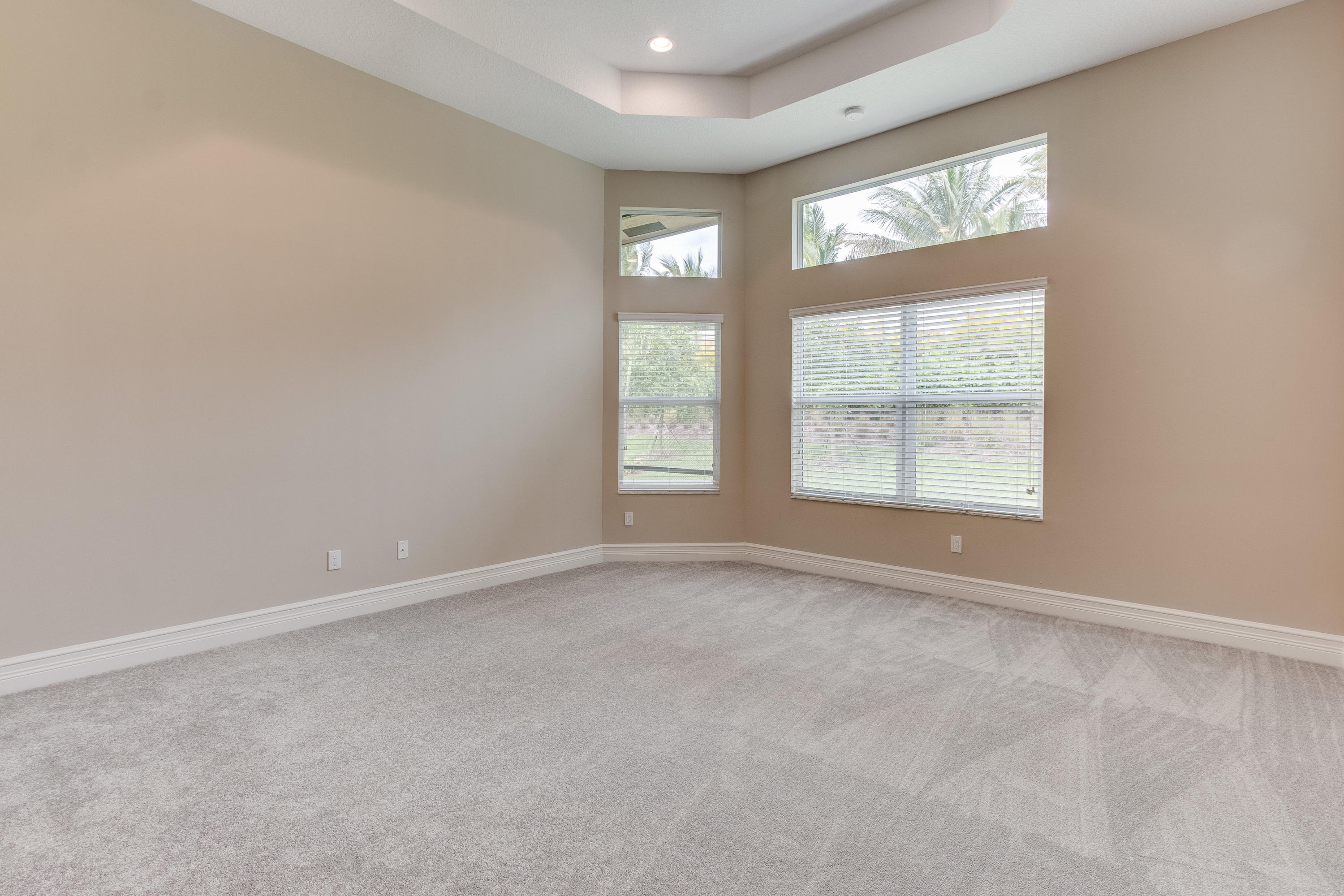 Valencia Cove - Residential