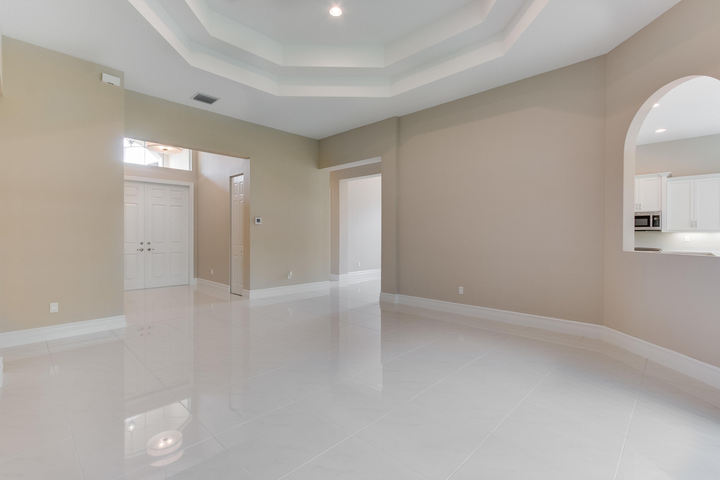 Valencia Cove - Residential