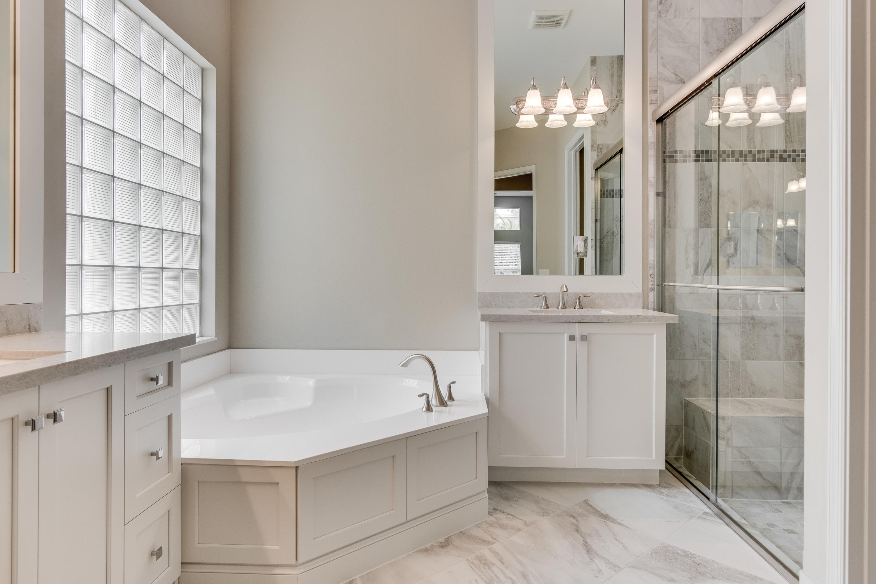 Valencia Cove - Residential