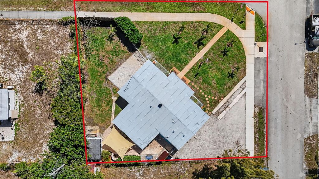 Photo of 4700 NE 1st Terrace, Deerfield Beach, FL 33064 (MLS # R11168574)