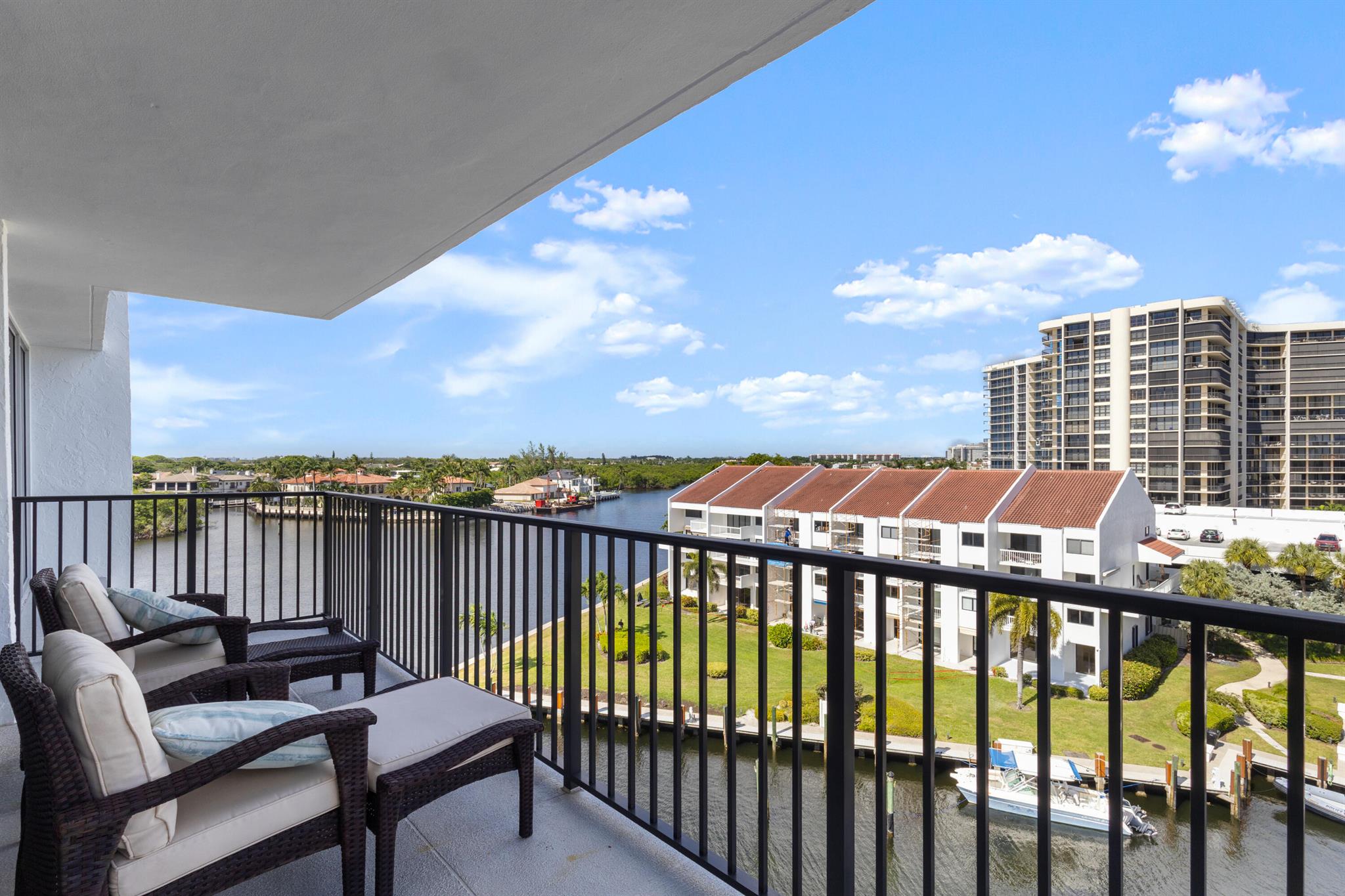 ABERDEEN ARMS CONDO - Residential Lease