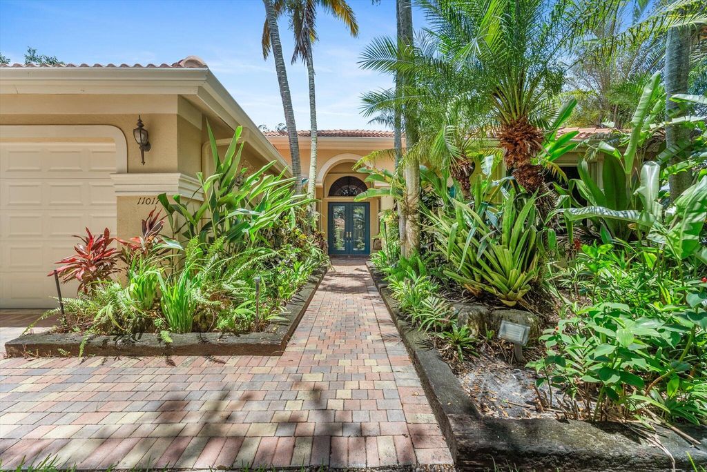 Photo of 11017 Via San Remo, Boynton Beach, FL 33437 (MLS # R11106467)