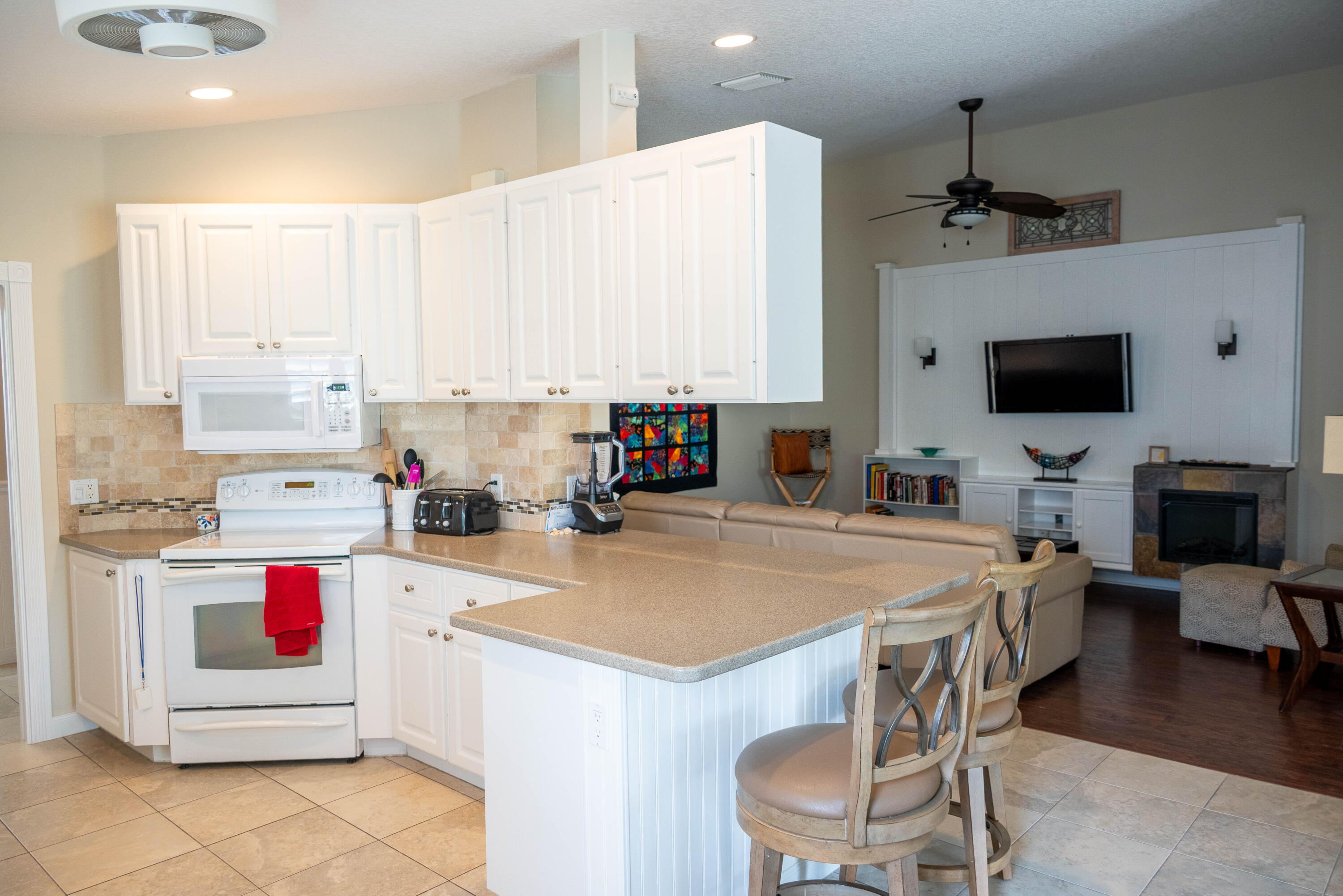 TRADITION PLAT NO. 30 - Residential Lease