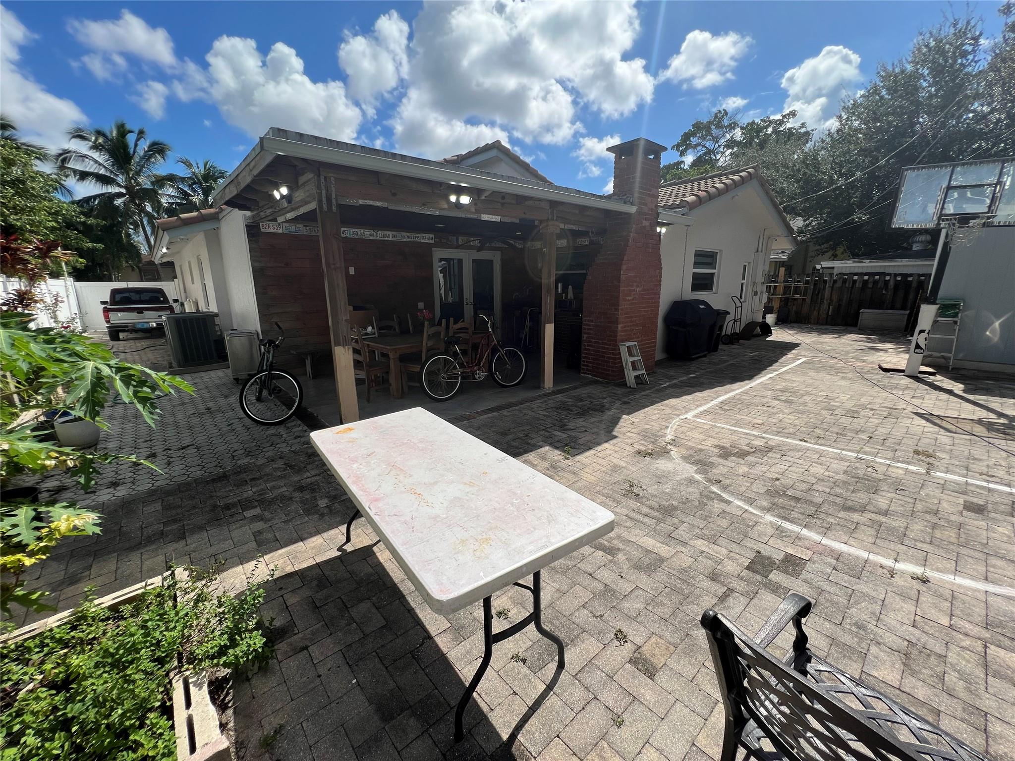 WEST DEERFIELD BEACH - Residential Lease